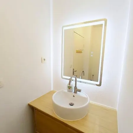 T1 Renove A דירה נים